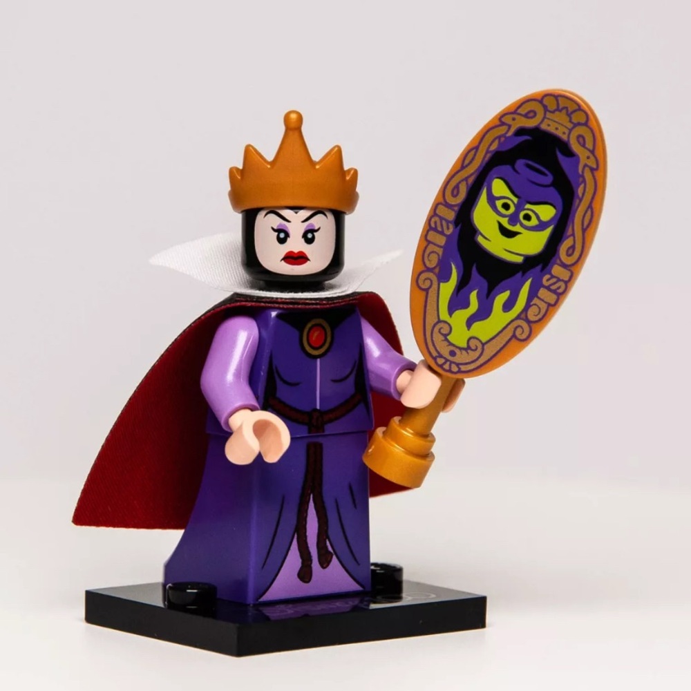 LEGO Evil Queen Minifigure with Mirror, Disney 100